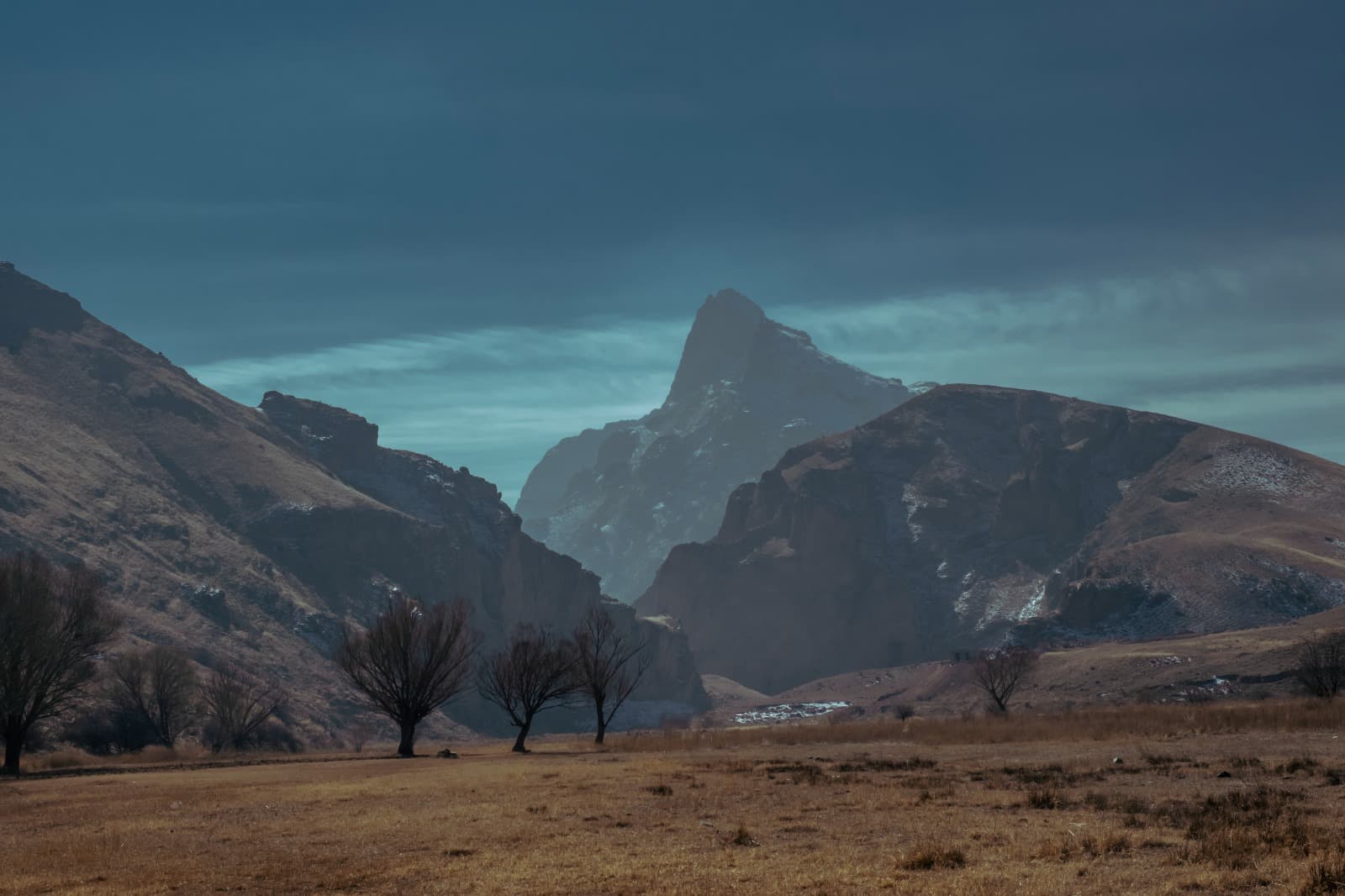 Bakü ve Azerbaycan’da Profesyonel Fotoğraf Prodüksiyonu — 16/29